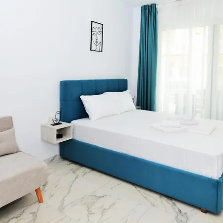 Emerald Apartment