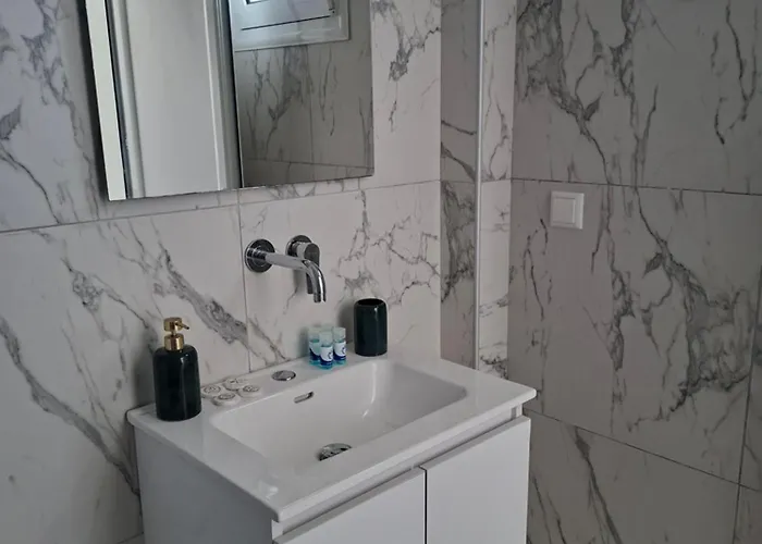 Emerald Daire Skala Rachoni (Thasos)